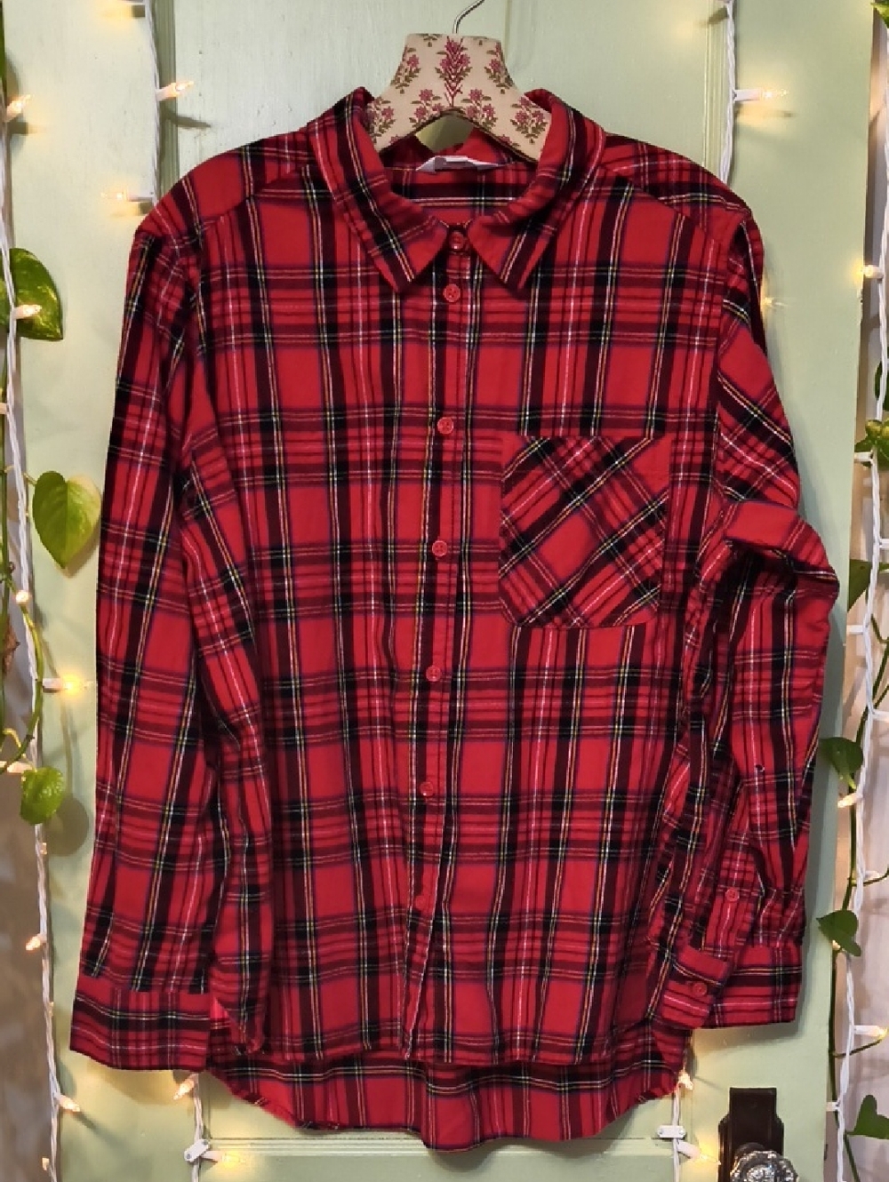 Women's Time & Tru Classic Red Black Blue Plaid Flannel L